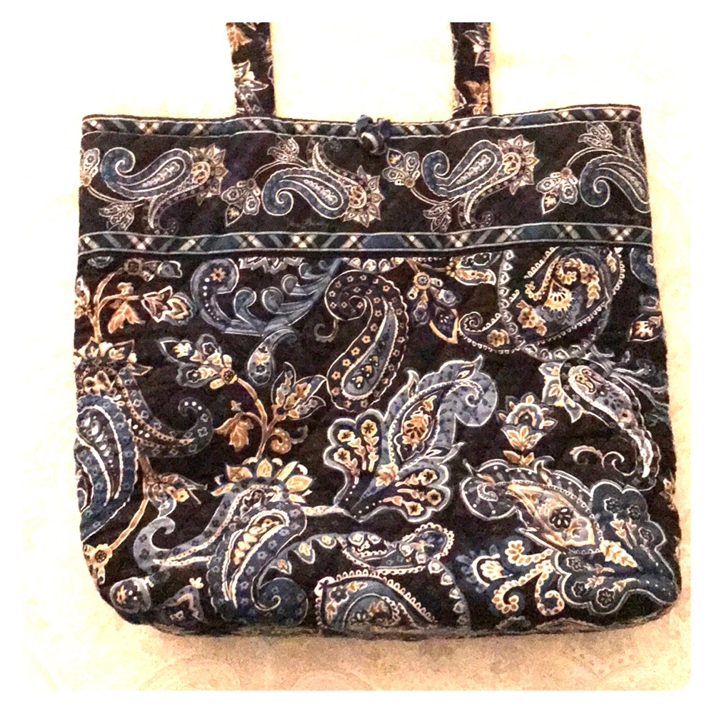 Vera Bradley medium tote Windsor Navy paisley